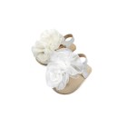 Βαπτιστικό δερμάτινο πέδιλο με λουλούδια MI1559 Babywalker λευκό για κορίτσια