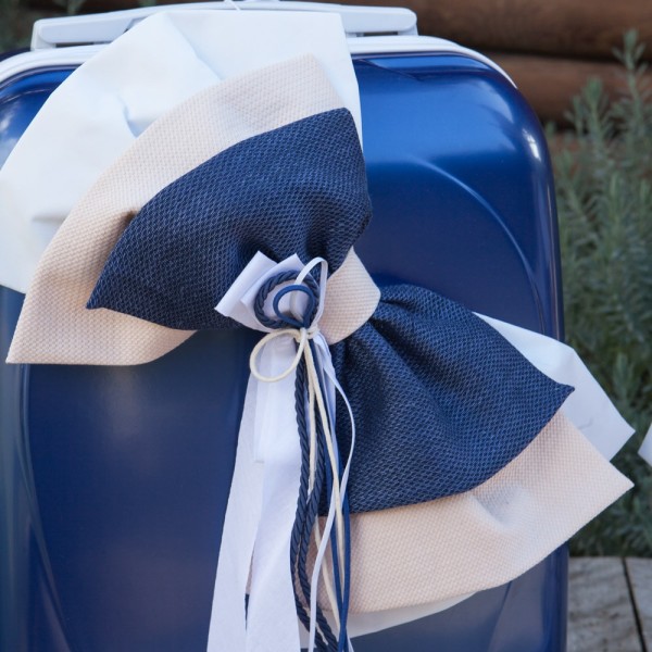 Σετ πακέτο Βάπτισης με βαλίτσα τρόλει μπλε-λευκό Baby Bloom K21.55 για αγόρια ARIADNES 2021 8τμχ