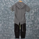 Παιδικό σετ t-shirt με κουκούλα και cargo παντελόνι φόρμας γκρι-μαύρο (6-10 ετών)